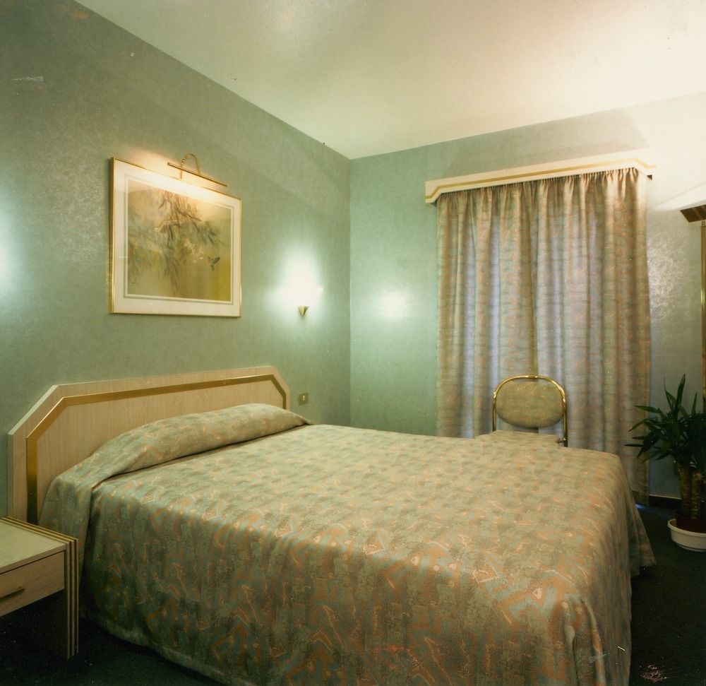 Hotel Le Chantecler Brüksel Dış mekan fotoğraf